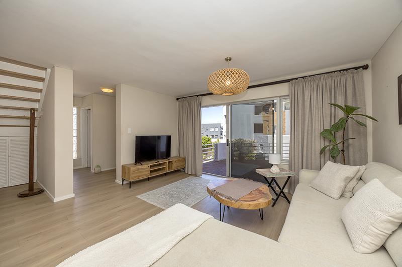 3 Bedroom Property for Sale in Bloubergrant Western Cape